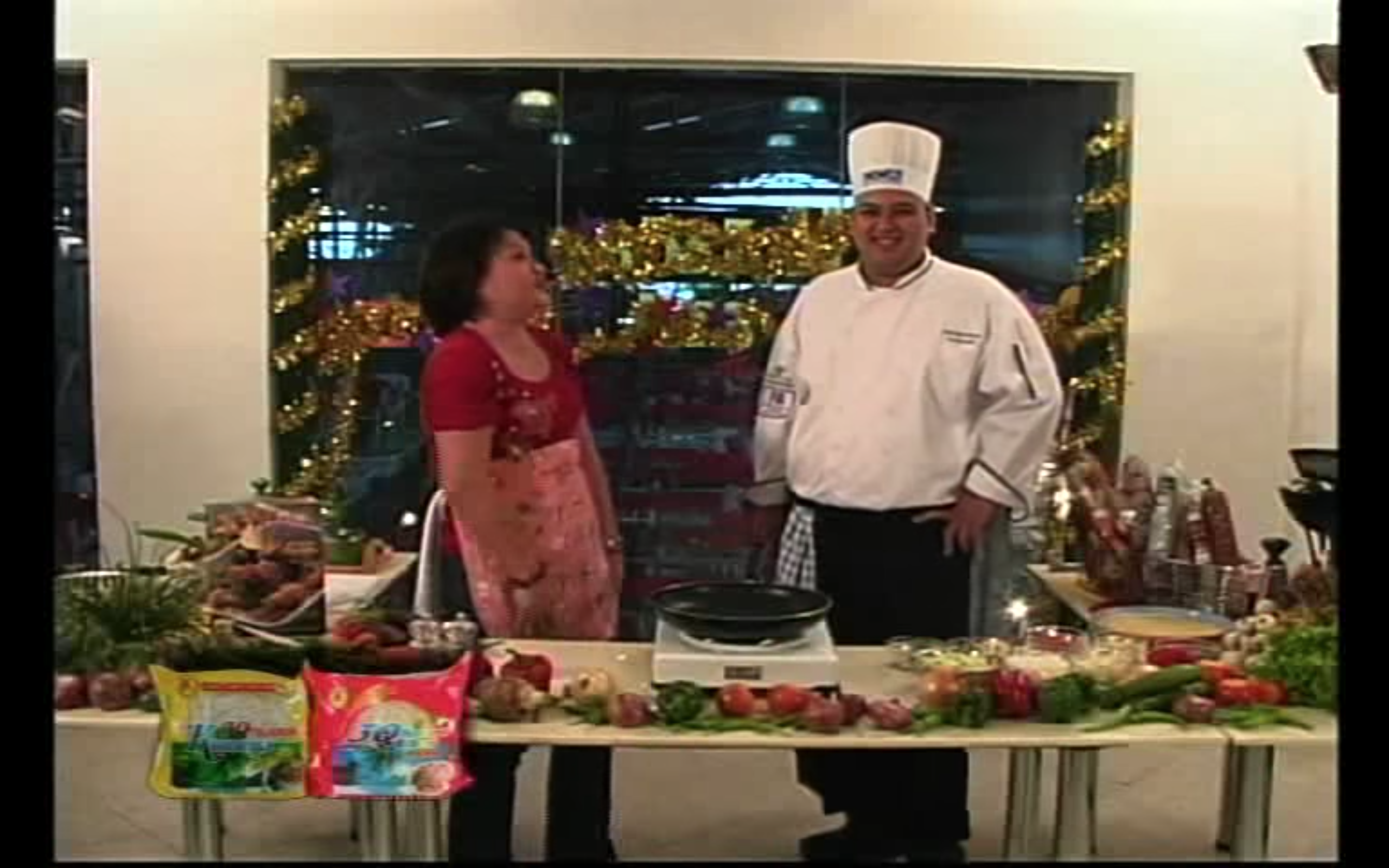 Komeya Food Channel:   Chef Jaz of CCA  "Lumpiang Ubod With Noodles" #like #subscribe